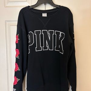 Crewneck w/ roses on each arm